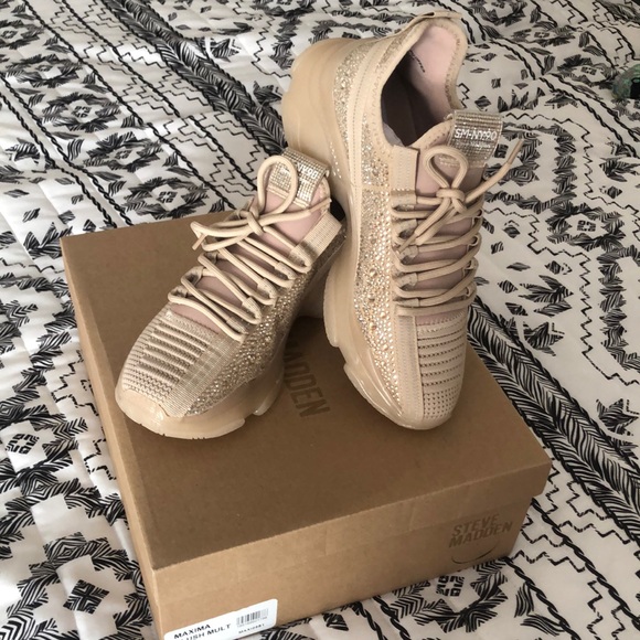 Steve Madden Shoes - Steve Madden Maxima blush shoe size 8